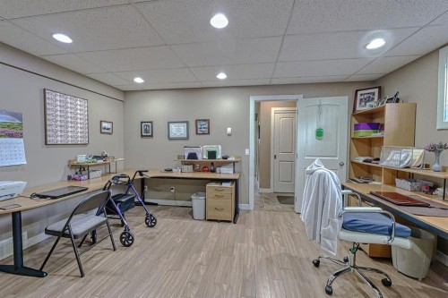 1936 High Park Circle Nw, High River, AB - Indoor Photo Showing Office