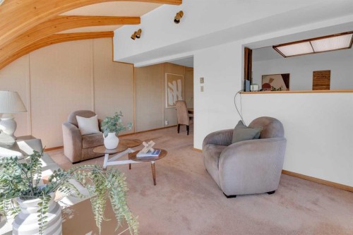 1031 Thorneycroft Drive Nw, Calgary, AB - Indoor