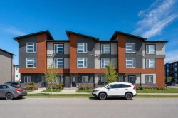 76 Skyview Link NE Calgary, AB T3N 1N6