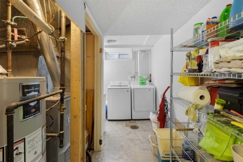 252 Templeview Way Ne, Calgary, AB - Indoor Photo Showing Laundry Room