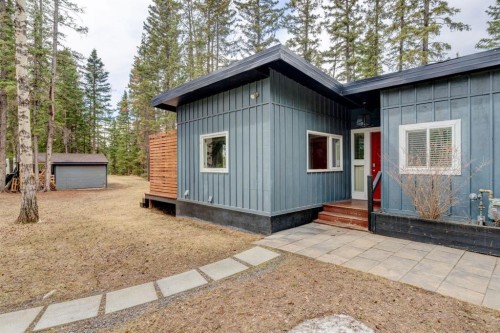84 Burney, Bragg Creek, AB - Outdoor