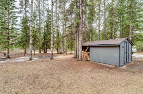 84 Burney, Bragg Creek, AB - Outdoor