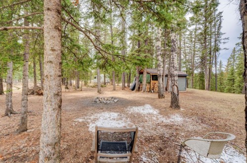 84 Burney, Bragg Creek, AB - Outdoor
