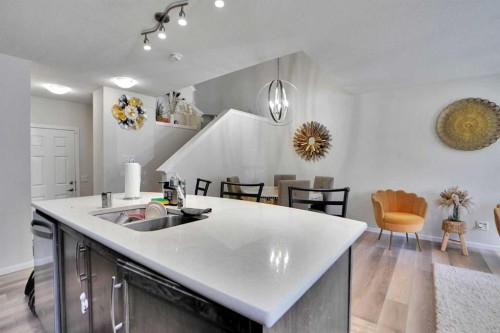 60 Cityside Grove Ne, Calgary, AB - Indoor Photo Showing Kitchen