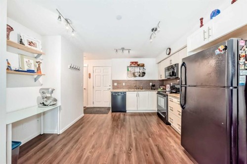 6315-755 Copperpond Boulevard Se, Calgary, AB - Indoor Photo Showing Kitchen