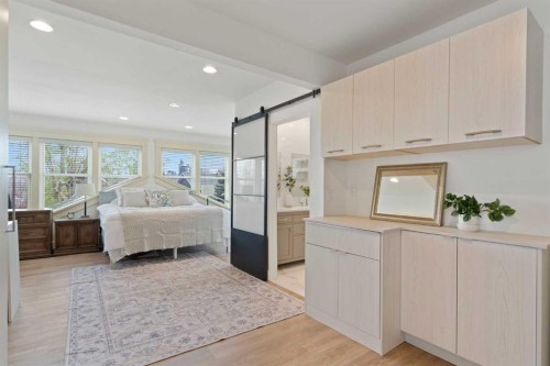 342 Superior Avenue Sw, Calgary, AB - Indoor