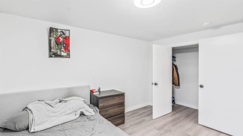 379 Maitland Crescent Ne, Calgary, AB - Indoor Photo Showing Bedroom