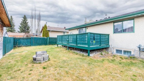 379 Maitland Crescent Ne, Calgary, AB - Outdoor With Deck Patio Veranda