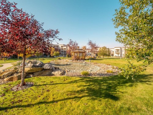 231-2020 32 Street South, Lethbridge, AB - Outdoor