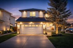 164 West Lakeview Circle Chestermere, AB T1X 1H7