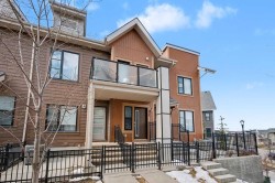 117 Livingston Common NE Calgary, AB T3P 1K1