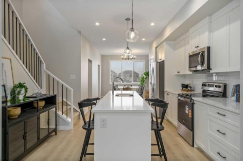 1449 Rangeview Drive Se, Calgary, AB - Indoor Photo Showing Kitchen With Upgraded Kitchen