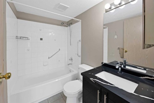 415-55 Arbour Grove Close Nw, Calgary, AB - Indoor Photo Showing Bathroom