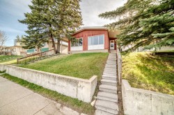 2804 14 Street NW Calgary, AB T2K 1H7
