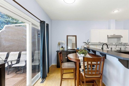 45 Patterson Hill Sw, Calgary, AB - Indoor Photo Showing Dining Room