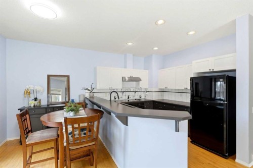 45 Patterson Hill Sw, Calgary, AB - Indoor