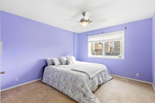 45 Patterson Hill Sw, Calgary, AB - Indoor Photo Showing Bedroom