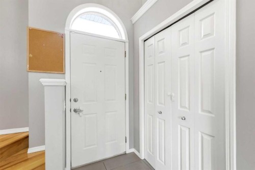 45 Patterson Hill Sw, Calgary, AB - Indoor Photo Showing Other Room