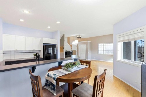 45 Patterson Hill Sw, Calgary, AB - Indoor Photo Showing Dining Room
