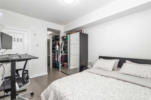 403-117 Copperpond Common Se, Calgary, AB - Indoor Photo Showing Bedroom