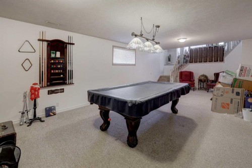 301 9 Street, Beiseker, AB - Indoor Photo Showing Other Room