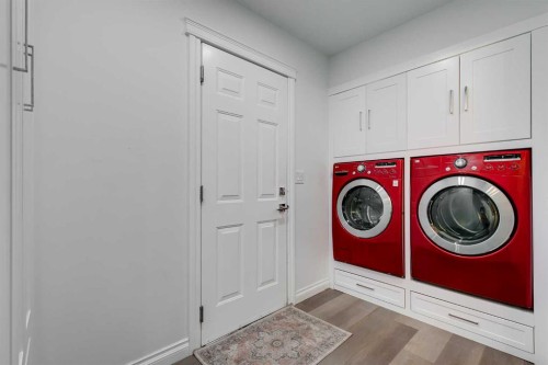 80 Canoe Square Sw, Airdrie, AB - Indoor Photo Showing Laundry Room