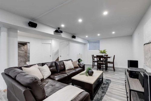 80 Canoe Square Sw, Airdrie, AB - Indoor