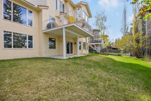 1360 Shawnee Road Sw, Calgary, AB - Outdoor