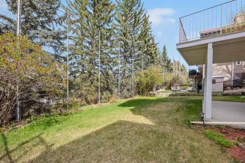 1360 Shawnee Road Sw, Calgary, AB - Outdoor