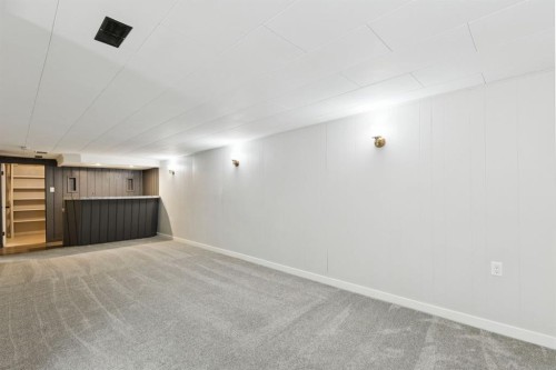 48 Haddock Road Sw, Calgary, AB - Indoor