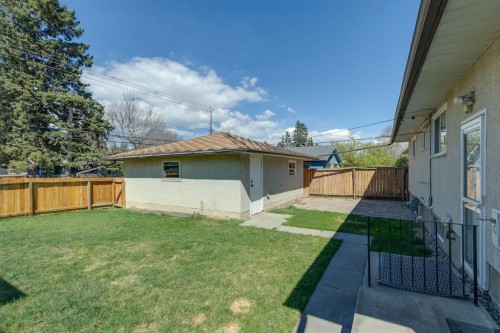48 Haddock Road Sw, Calgary, AB - Outdoor