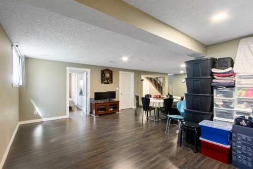 124 Maitland Drive Ne, Calgary, AB - Indoor Photo Showing Other Room
