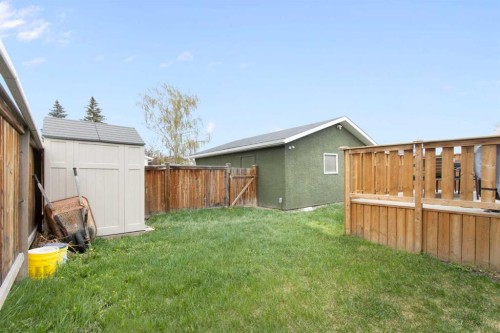 124 Maitland Drive Ne, Calgary, AB - Outdoor