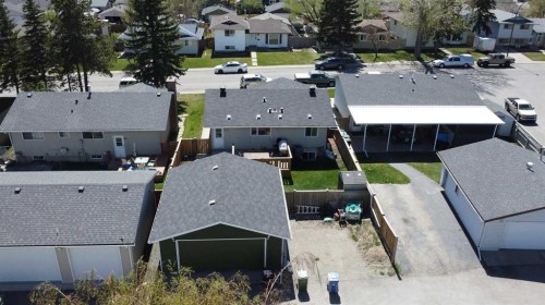124 Maitland Drive Ne, Calgary, AB - Outdoor With Deck Patio Veranda