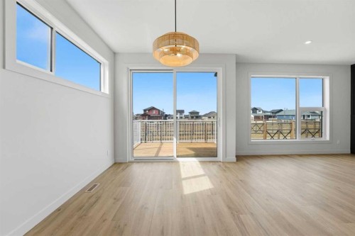 8 Tipping Avenue, Red Deer, AB - Indoor Photo Showing Other Room