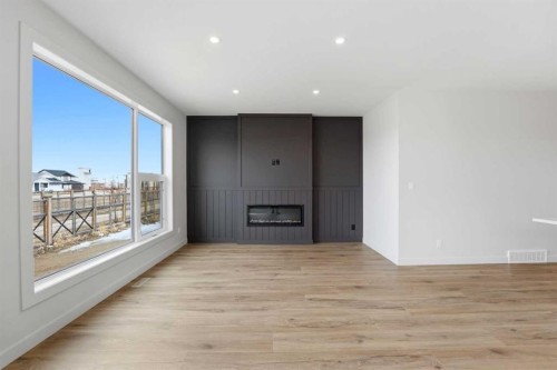 8 Tipping Avenue, Red Deer, AB - Indoor