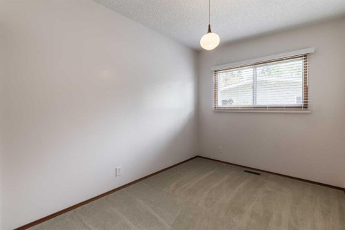5222 Dalhousie Drive Nw, Calgary, AB - Indoor Photo Showing Other Room