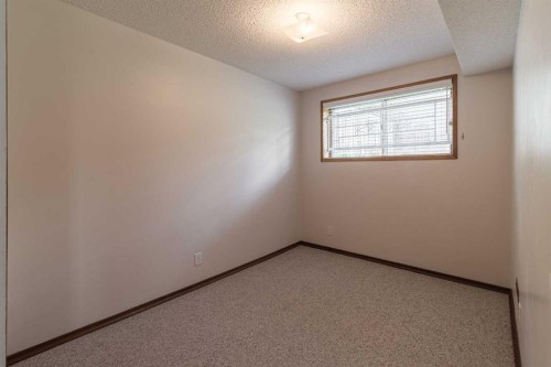 5222 Dalhousie Drive Nw, Calgary, AB - Indoor Photo Showing Other Room