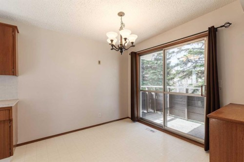 5222 Dalhousie Drive Nw, Calgary, AB - Indoor Photo Showing Other Room