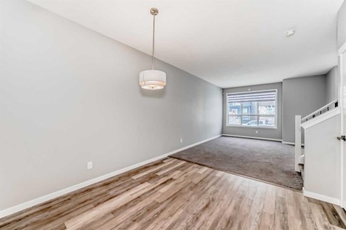 148 Howse Avenue Ne, Calgary, AB - Indoor Photo Showing Other Room