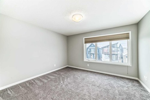 148 Howse Avenue Ne, Calgary, AB - Indoor Photo Showing Other Room