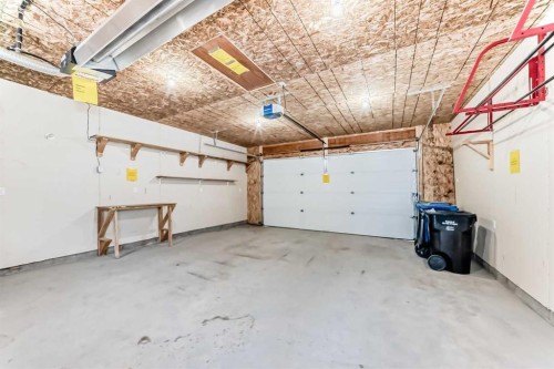 148 Howse Avenue Ne, Calgary, AB - Indoor Photo Showing Garage