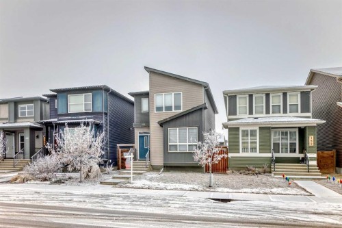 148 Howse Avenue Ne, Calgary, AB - Outdoor With Facade
