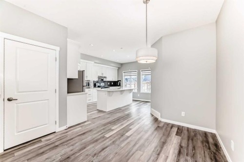 148 Howse Avenue Ne, Calgary, AB - Indoor