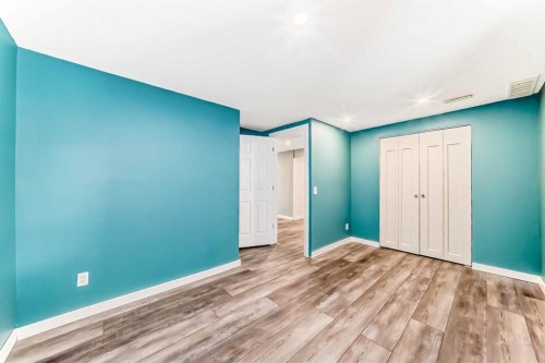 6824 Temple Drive Ne, Calgary, AB - Indoor Photo Showing Other Room