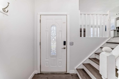 6824 Temple Drive Ne, Calgary, AB - Indoor Photo Showing Other Room