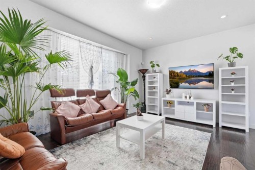 161 Rainbow Falls Glen, Chestermere, AB - Indoor Photo Showing Living Room