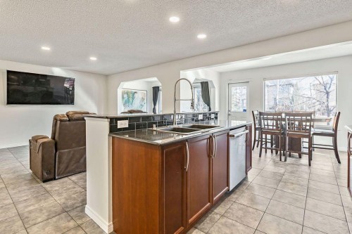 30 Drake Landing Common, Okotoks, AB - Indoor Photo Showing Other Room