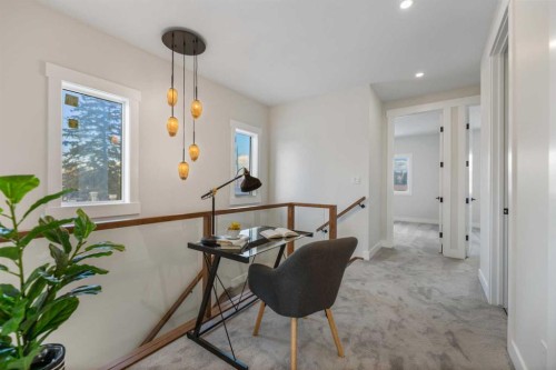 8108 47 Avenue Nw, Calgary, AB - Indoor Photo Showing Other Room