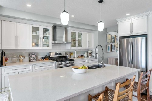 95 Hillgrove Crescent Sw, Calgary, AB - Indoor Photo Showing Kitchen With Stainless Steel Kitchen With Double Sink With Upgraded Kitchen
